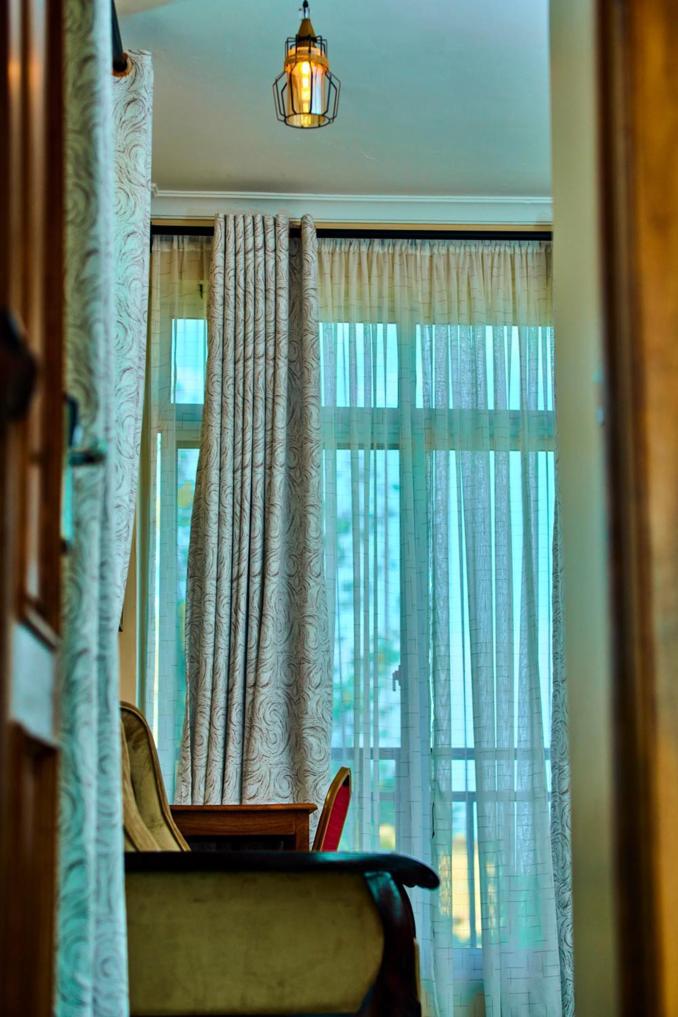 Aves Executive Hotel Аруша Екстериор снимка